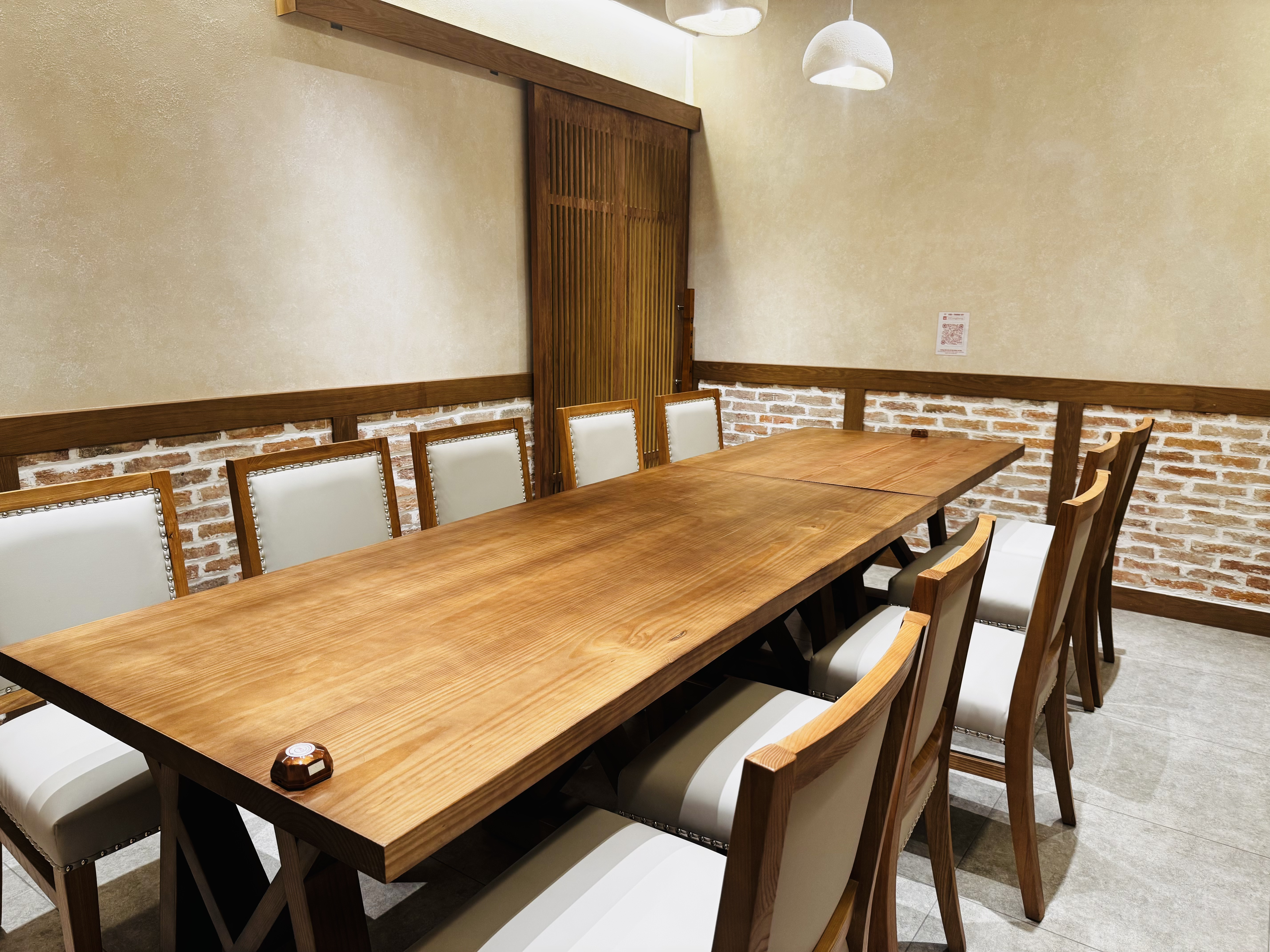 Không gian nhà hàng